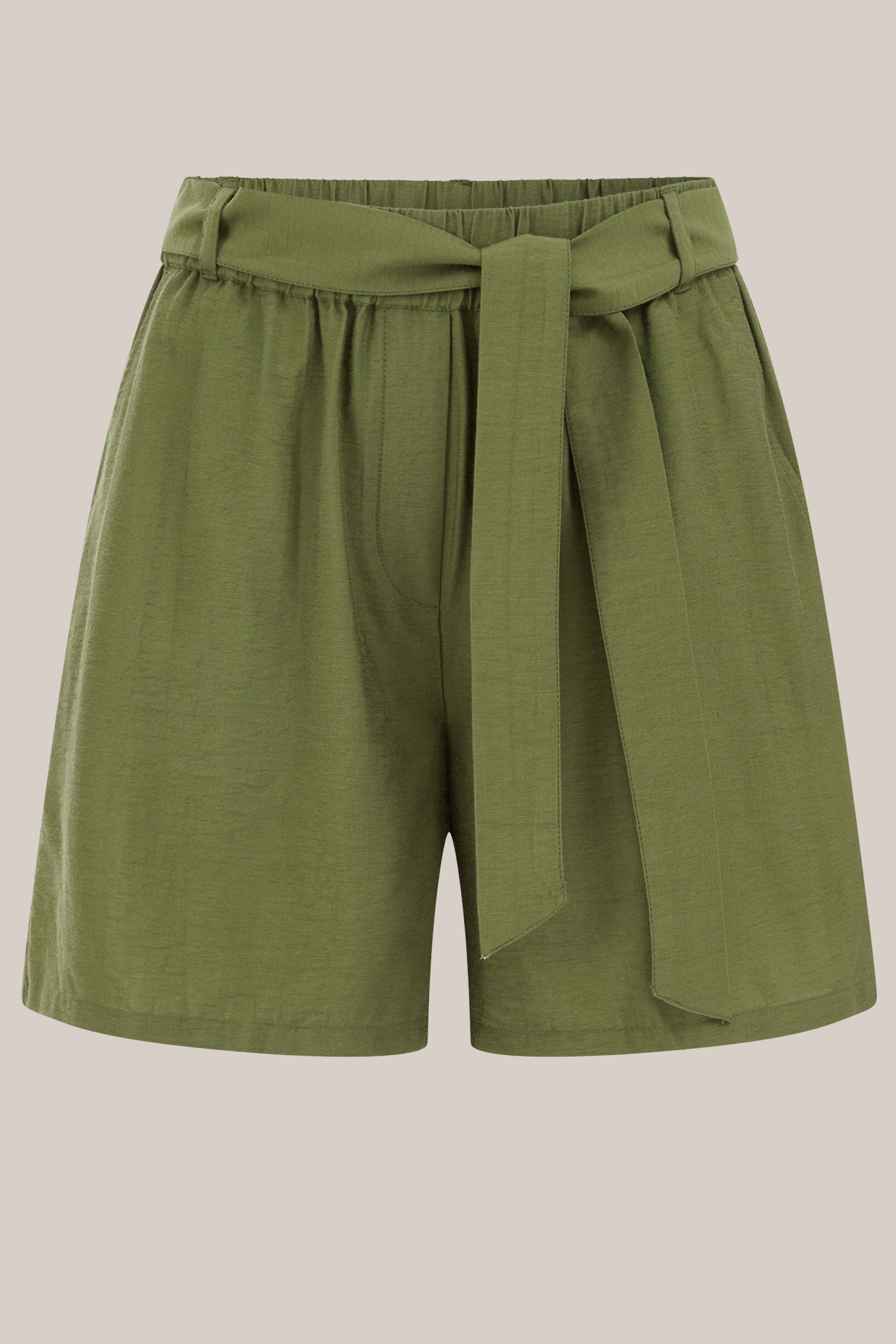 Weite Damen-Short mit Gürtel
