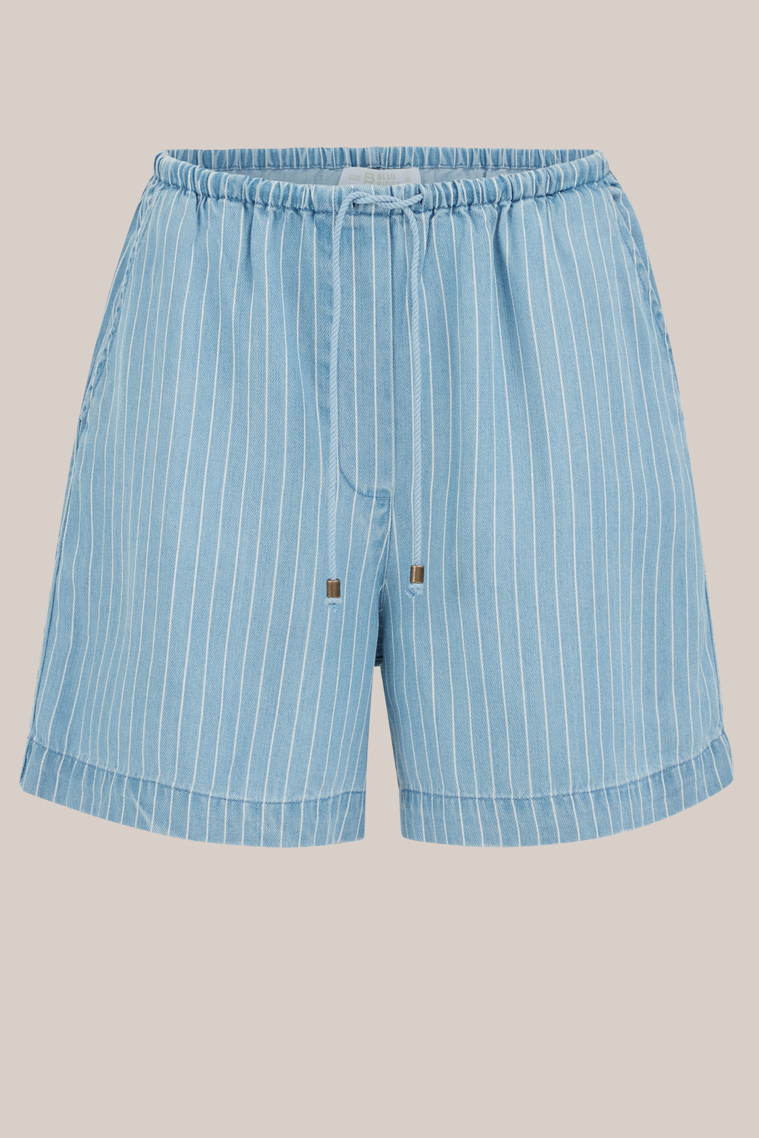 Mid-Rise Denim-Shorts für Damen mit Nadelstreifen